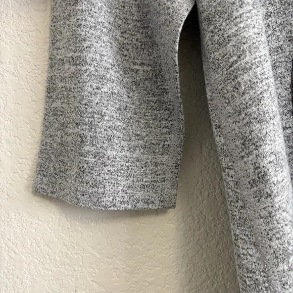 Inoah Sweater Top Womens M Graphic Dapper Dog Split Vneck Hi Lo Dachshund Gray - Picture 6 of 13